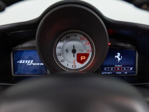 Used 2019 Ferrari 488 Spider image 45