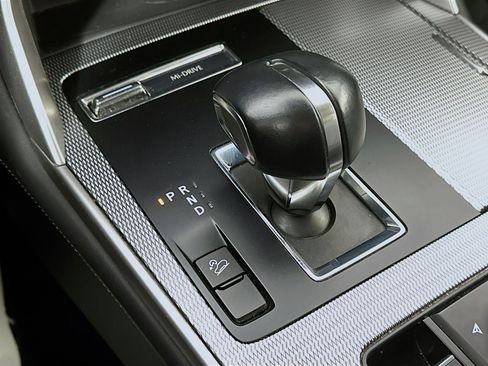 Used 2025 MAZDA CX-70 3.3 Turbo w/ Preferred Package image 16