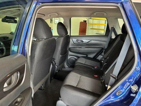 Used 2020 Nissan Rogue S image 22