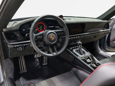 Used 2025 Porsche 911 GT3 RS w/ Weissach Package RWD image 29