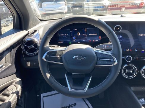 New 2026 Chevrolet Blazer EV LT image 12