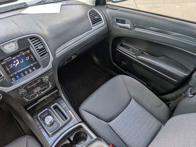 Certified 2020 Chrysler 300 Touring w/ Sport Appearance Package RWD image 18