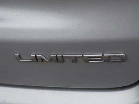 Used 2025 Jeep Compass Limited image 12