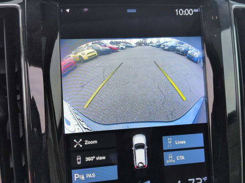 Used 2021 Volvo XC60 T5 Momentum w/ Advanced Package image 32