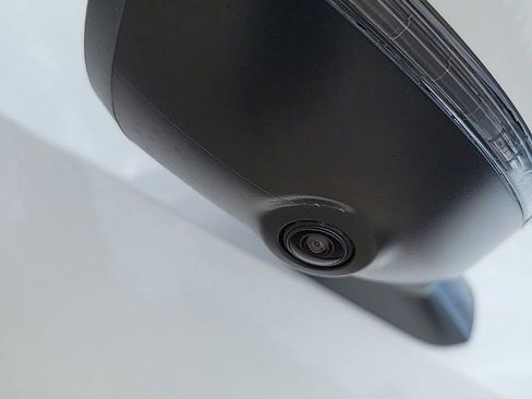 New 2025 Nissan Kicks SR w/ SR Premium Package image 11