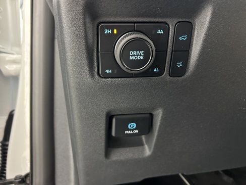 New 2026 Ford Expedition Max Platinum w/ Driver's Package image 13