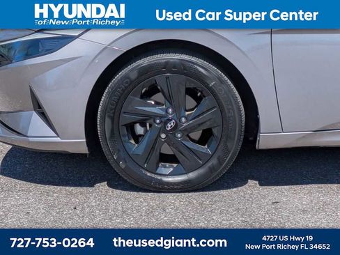 Used 2023 Hyundai Elantra SEL FWD image 10