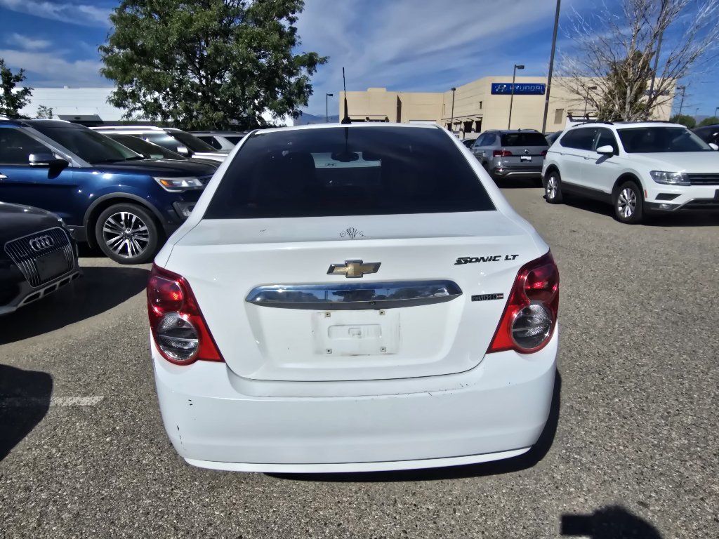 Used 2014 Chevrolet Sonic LT FWD image 5