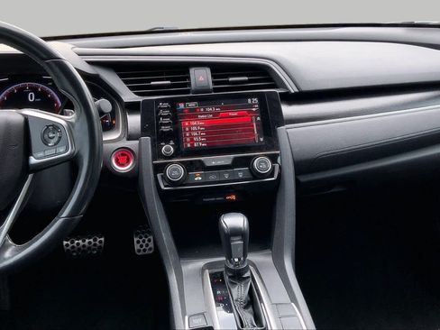 Used 2020 Honda Civic Sport image 6