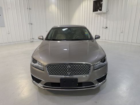 Used 2020 Lincoln MKZ w/ Convenience Package FWD image 8