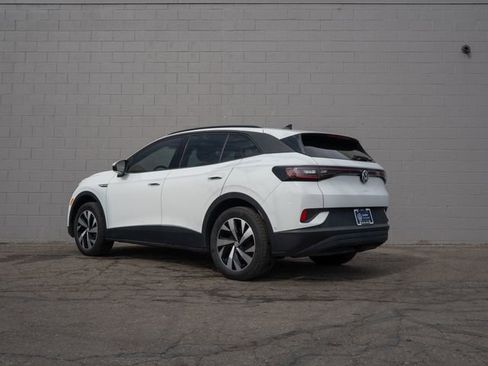 Used 2023 Volkswagen ID.4 Pro image 3