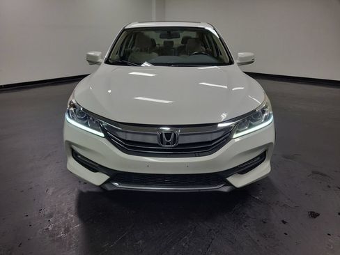 Used 2016 Honda Accord EX-L image 2