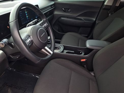 Certified 2024 Hyundai Kona SEL AWD/4WD image 10