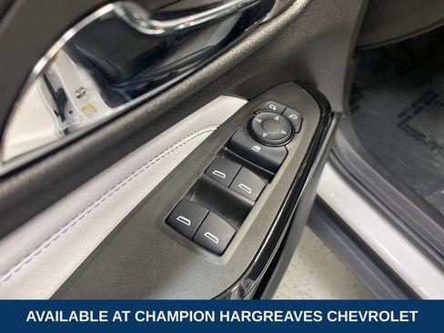 Used 2025 Chevrolet Trax LT w/ Driver Confidence Package FWD image 31