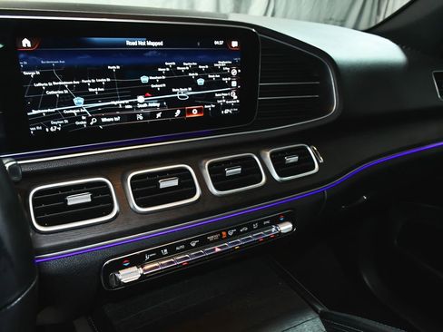 Used 2021 Mercedes-Benz GLE 350 4MATIC image 48