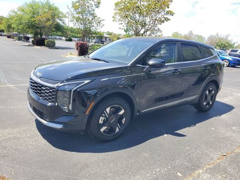 New 2026 Kia Sportage LX image 2