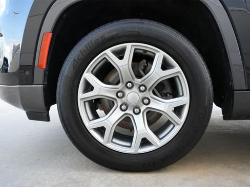 Used 2022 Jeep Wagoneer Series II image 23