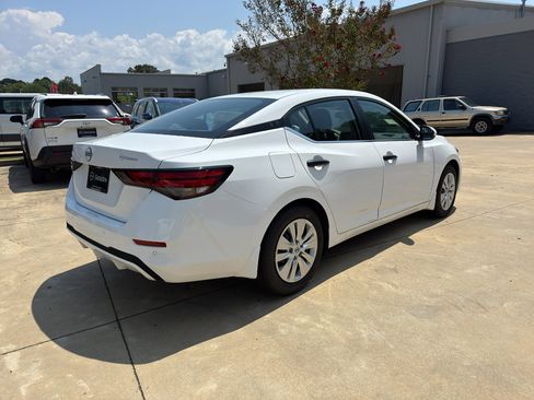 New 2025 Nissan Sentra S image 4