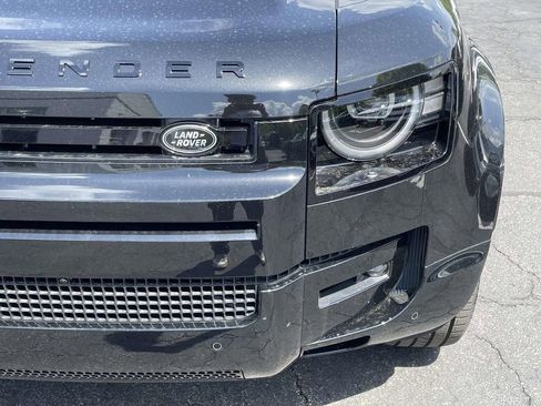 New 2026 Land Rover Defender 130 X-Dynamic SE AWD/4WD image 7