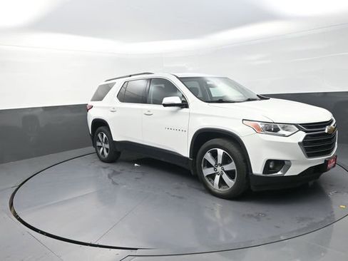 Used 2019 Chevrolet Traverse LT w/ LT Premium Package AWD/4WD image 36