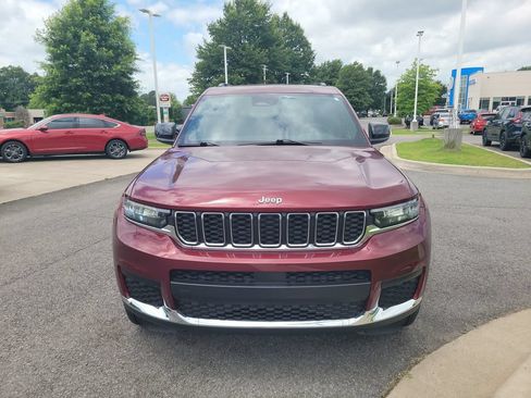 Used 2025 Jeep Grand Cherokee L Laredo AWD/4WD image 7