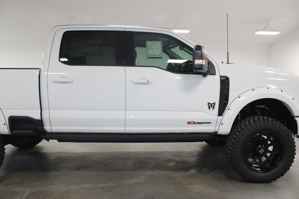 New 2026 Ford F250 XLT w/ XLT Premium Package AWD/4WD image 6