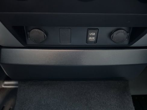 Used 2019 Toyota Tundra SR5 image 27