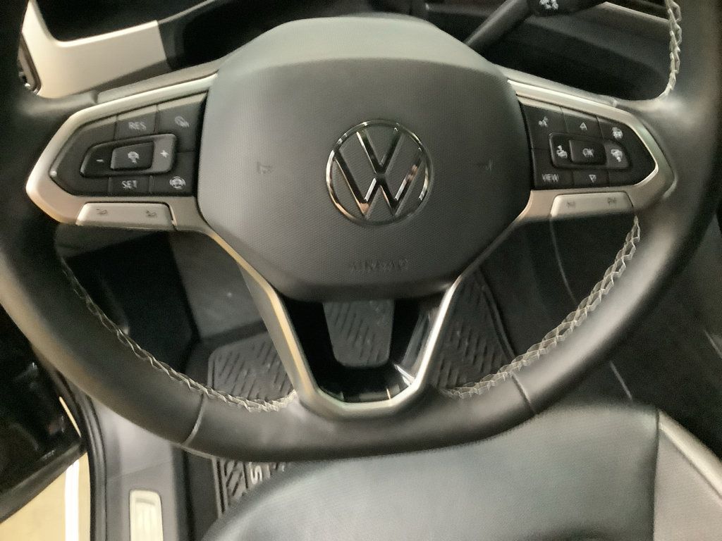 Used 2022 Volkswagen Atlas SEL AWD/4WD image 15