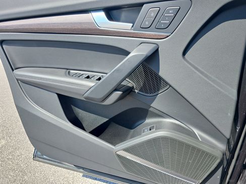 Used 2023 Audi Q5 Premium Plus w/ Premium Plus Package image 25