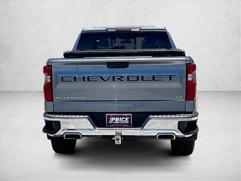 Used 2020 Chevrolet Silverado 1500 LT w/ Convenience Package AWD/4WD image 4