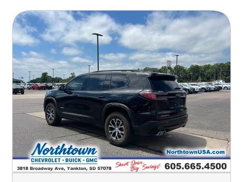 Used 2026 GMC Acadia AT4 w/ Luxury Package AWD/4WD image 12
