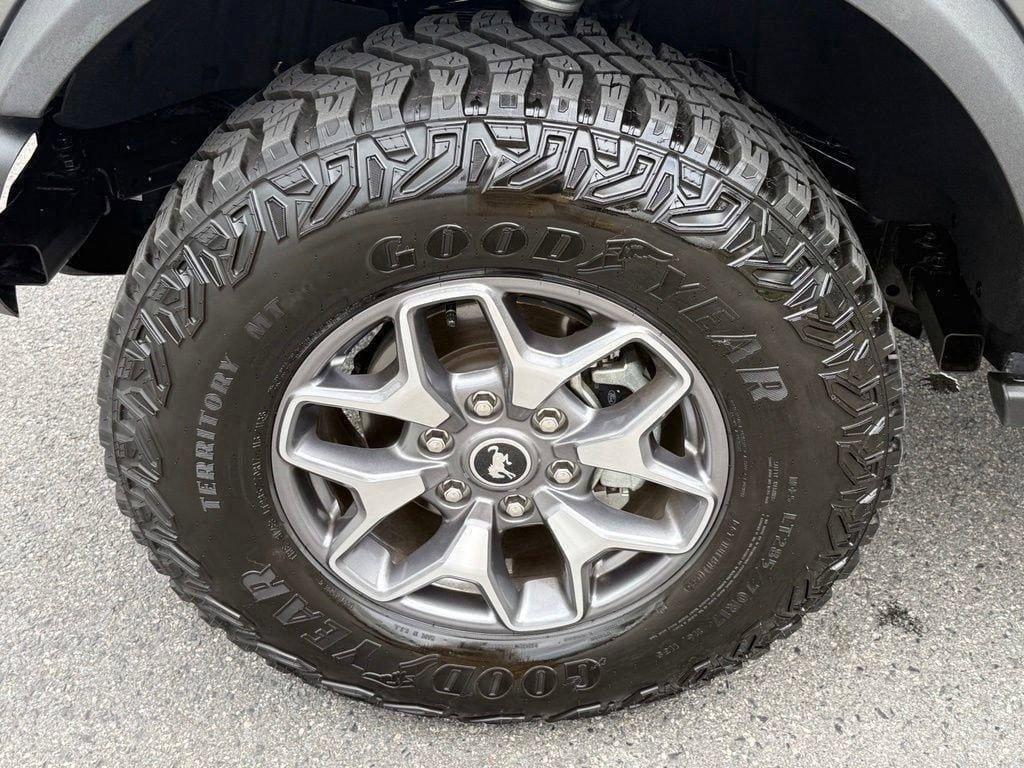 Used 2025 Ford Bronco Badlands AWD/4WD image 11