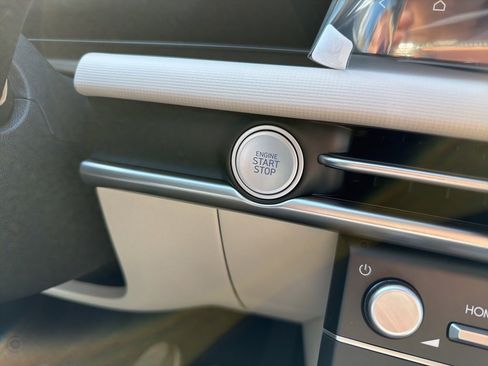 New 2026 Hyundai Tucson SE image 34