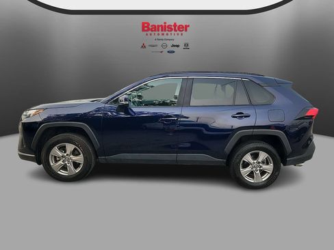 Used 2025 Toyota RAV4 XLE AWD/4WD image 7