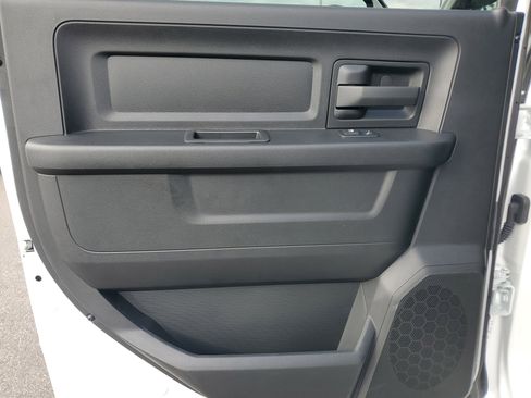 Used 2024 RAM 3500 Tradesman w/ Chrome Appearance Group image 27