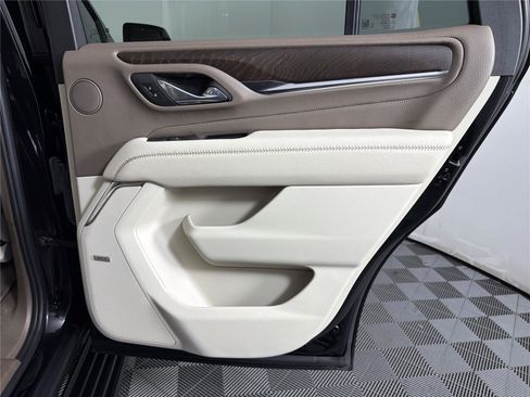 Certified 2023 GMC Yukon Denali AWD/4WD image 17