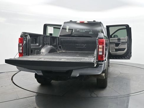 Used 2020 Ford F250 XLT image 37