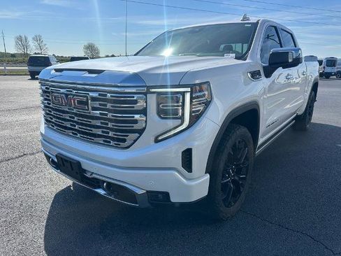 Used 2025 GMC Sierra 1500 Denali w/ Denali Reserve Package image 4