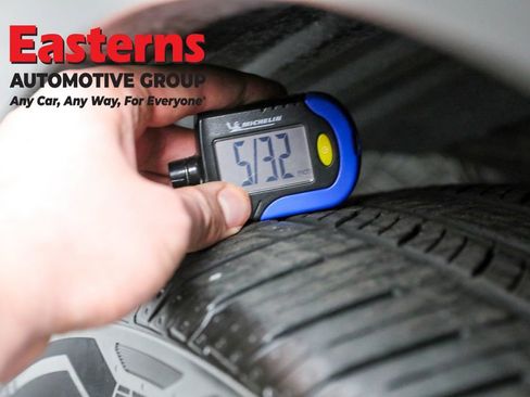 Used 2023 Mitsubishi Outlander SE image 29