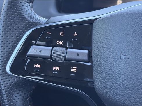 Certified 2023 Nissan Ariya AWD image 22