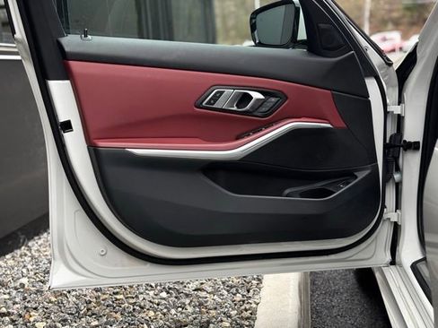 Used 2023 BMW 330i xDrive Sedan w/ M Sport Package image 20