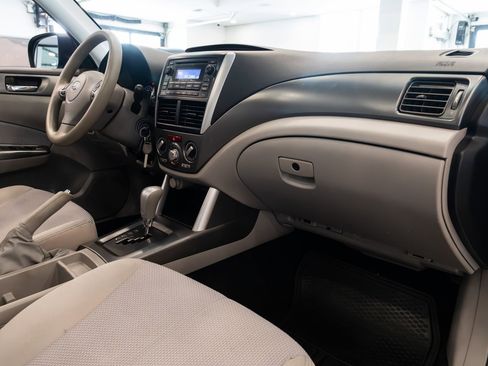 Used 2013 Subaru Forester 2.5X Premium AWD/4WD image 24