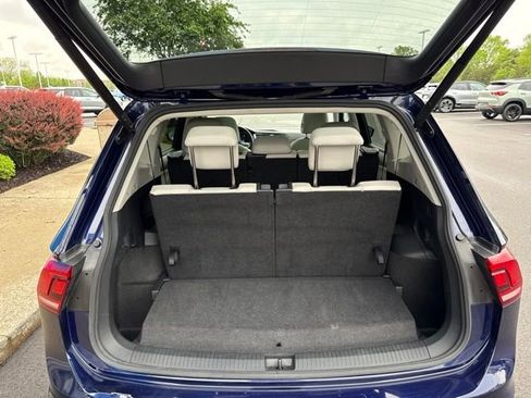 Used 2024 Volkswagen Tiguan SE FWD image 34