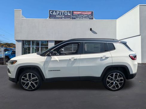 New 2025 Jeep Compass Limited w/ Sun & Sound Group image 4