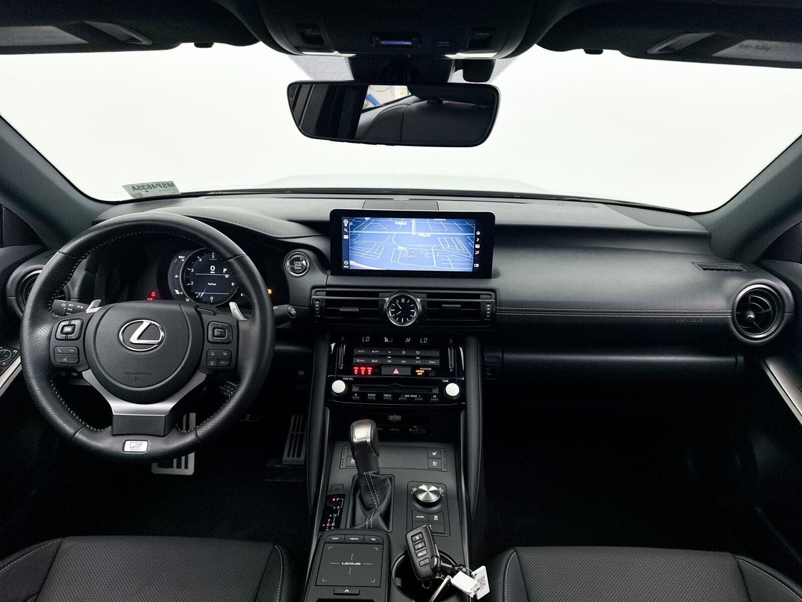 Used 2025 Lexus IS 500 RWD image 21