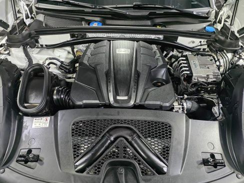 Used 2020 Porsche Macan S image 41