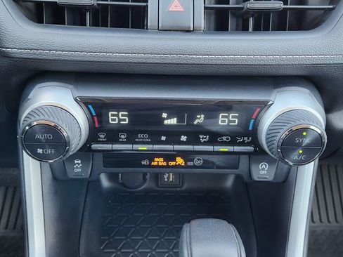 Used 2023 Toyota RAV4 XLE image 21