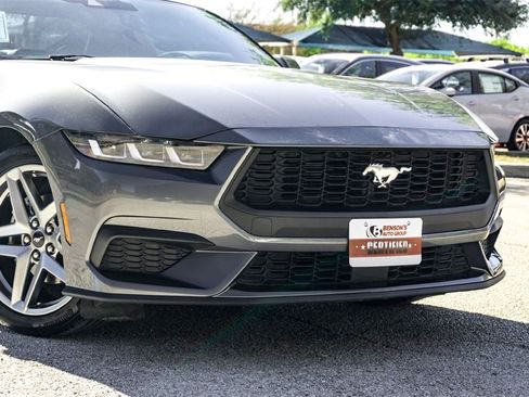 Used 2024 Ford Mustang Premium image 3