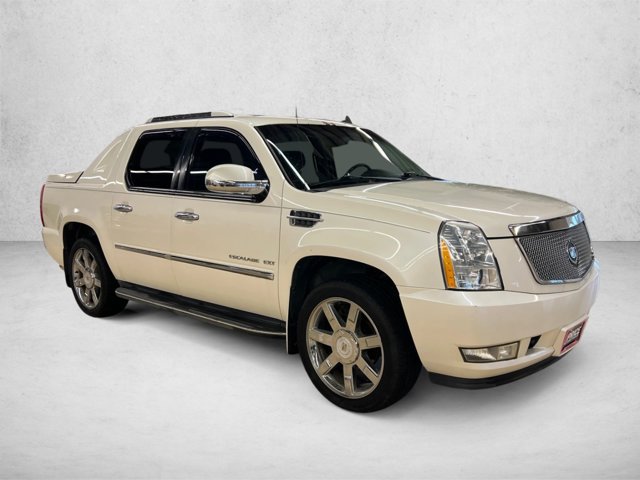 Used 2012 Cadillac Escalade EXT Luxury AWD/4WD image 3