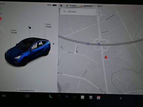 Used 2021 Tesla Model Y Long Range image 10